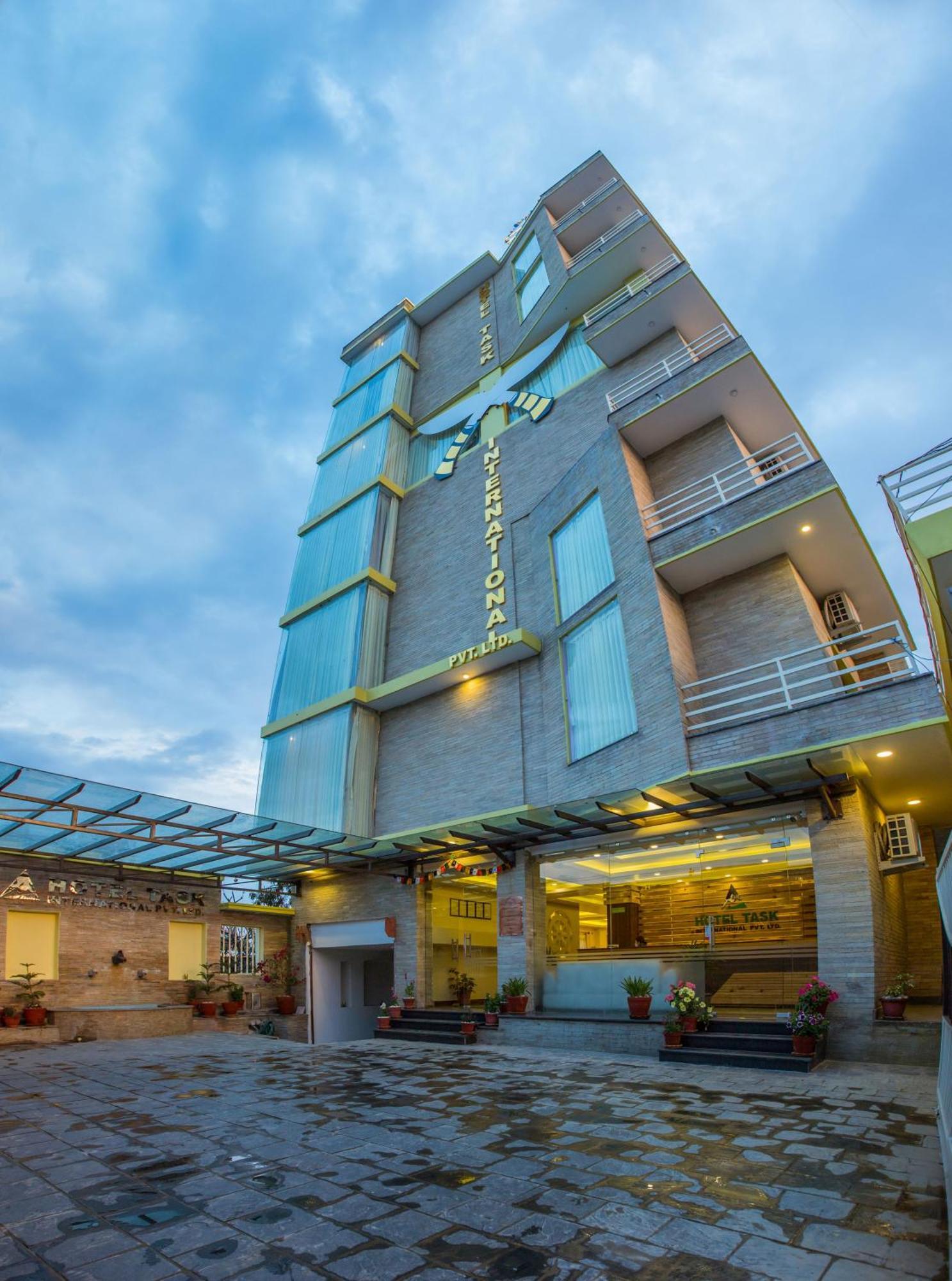 Hotel Task International Pokhara Exterior photo