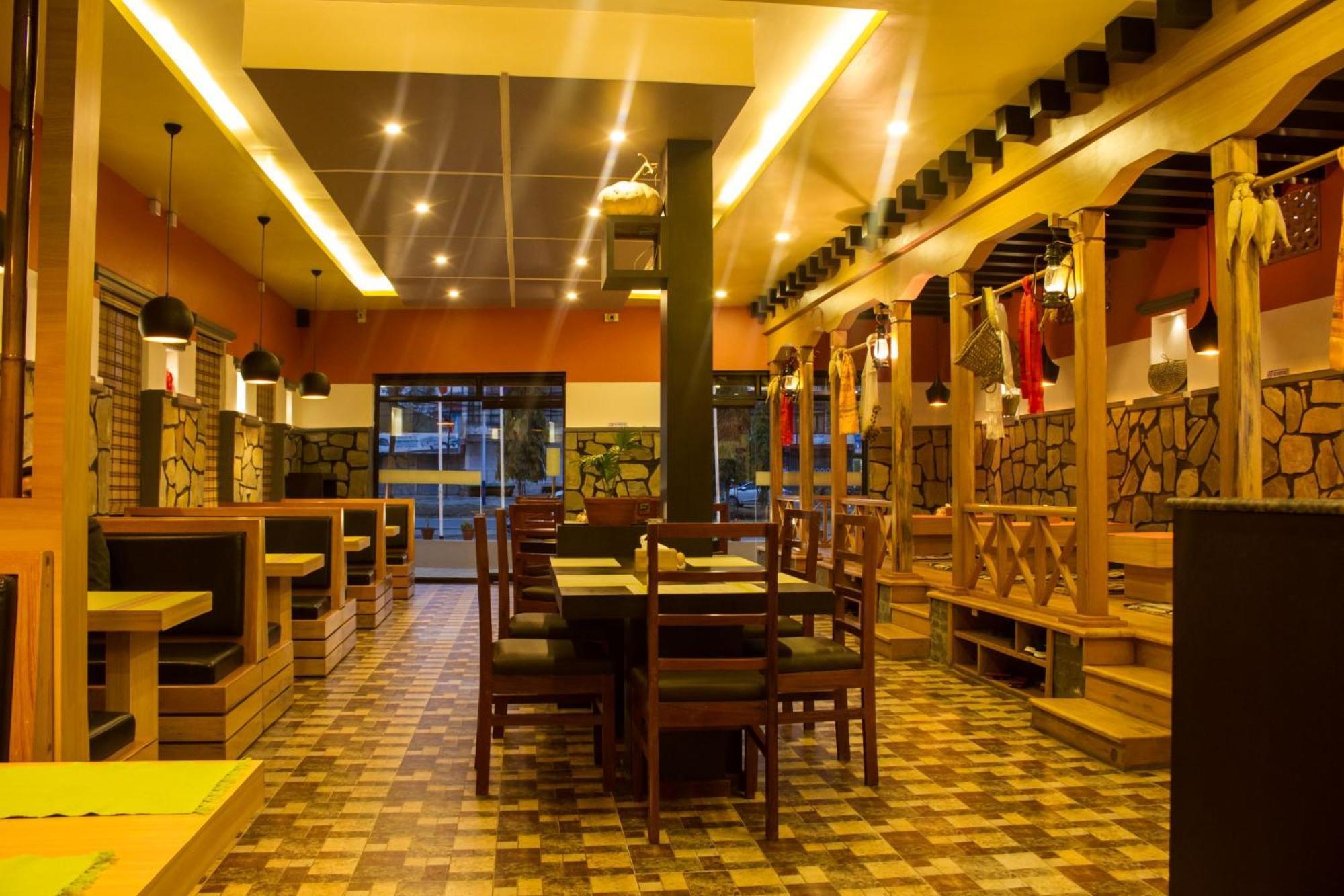 Hotel Task International Pokhara Exterior photo
