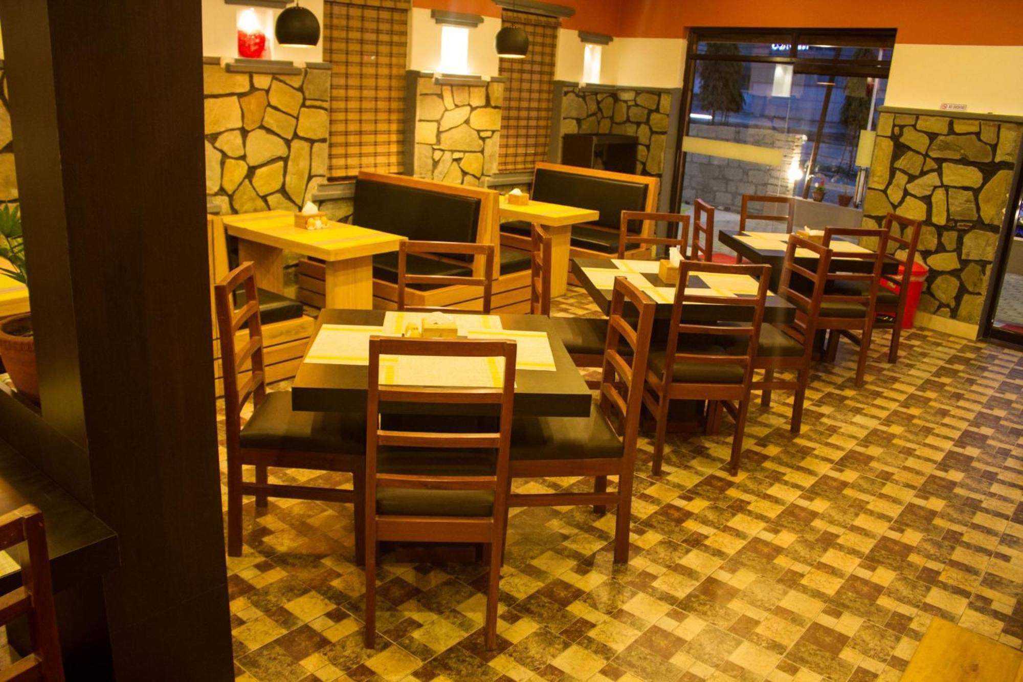 Hotel Task International Pokhara Exterior photo