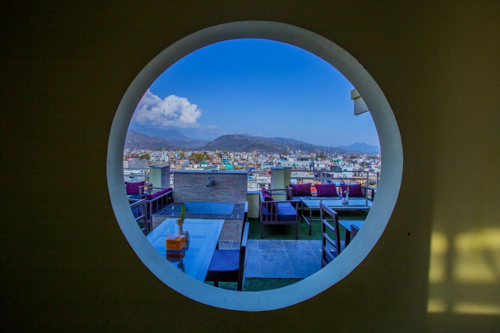 Hotel Task International Pokhara Exterior photo