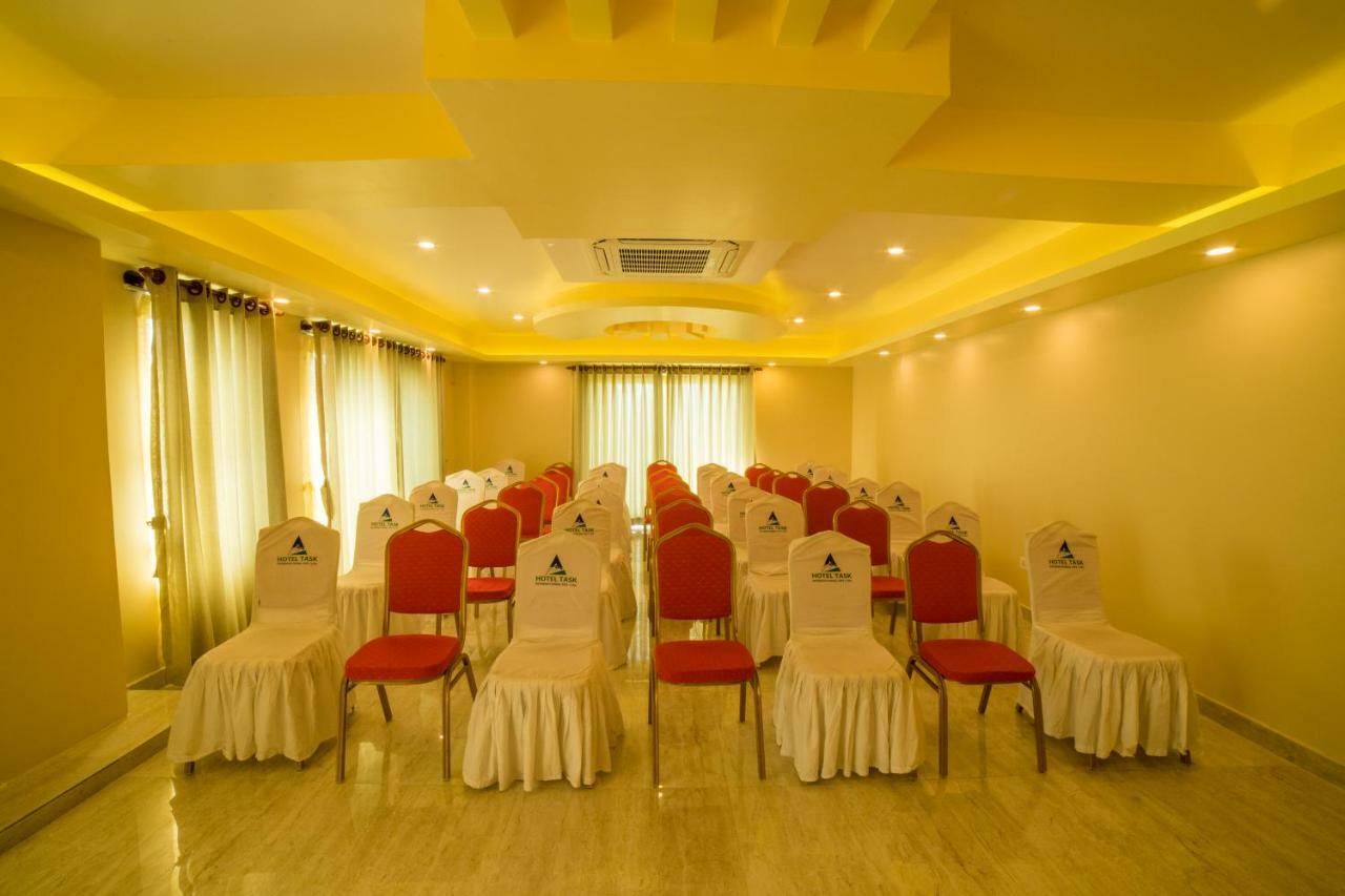 Hotel Task International Pokhara Exterior photo